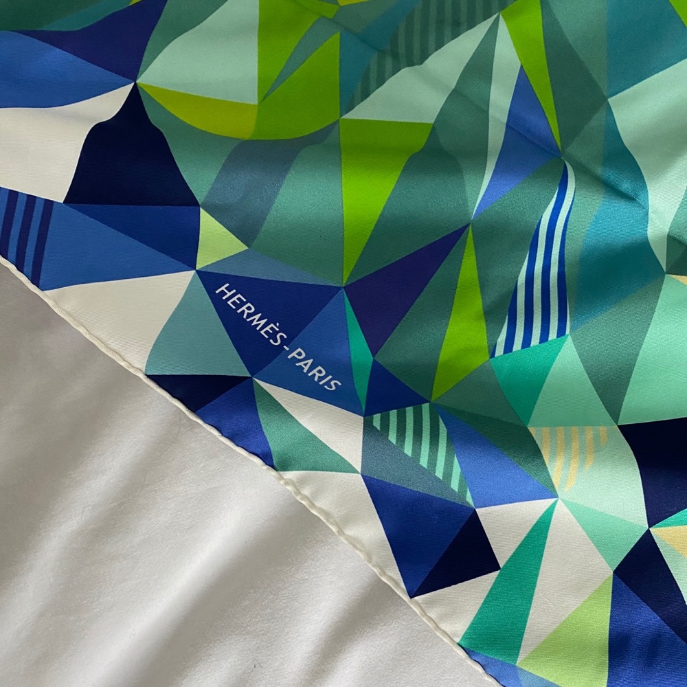 Gorgeous Hermès Scarf ✨